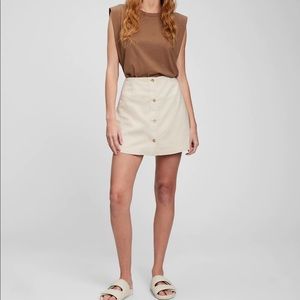 NWT Gap Linen-Cotton Skort